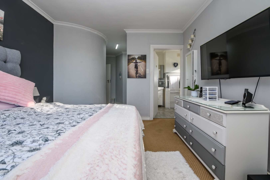 6 Bedroom Property for Sale in Lorraine Eastern Cape